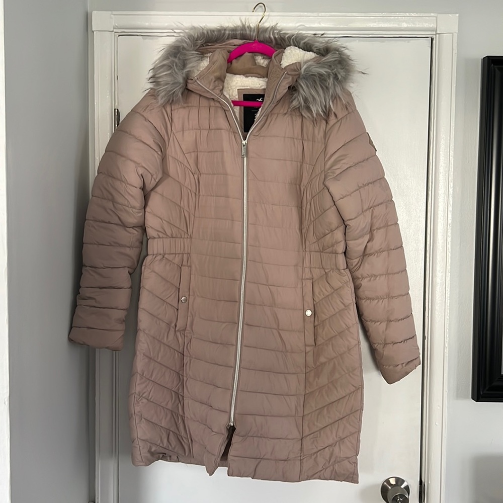 Hollister tan winter coat. XL